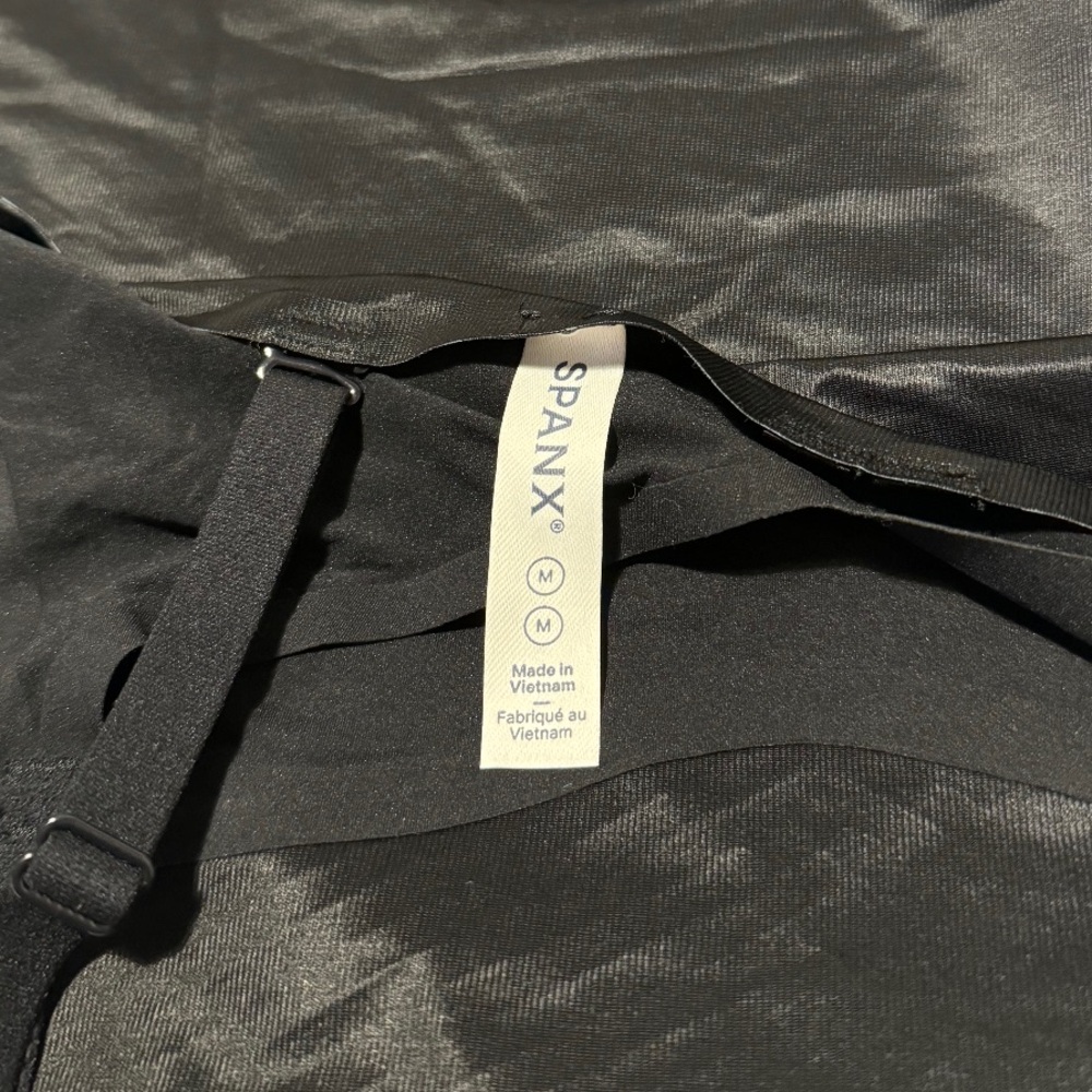 SPANXshape™ Invisible Black Cami ~ Medium ~ new with tags - Picture 6 of 10